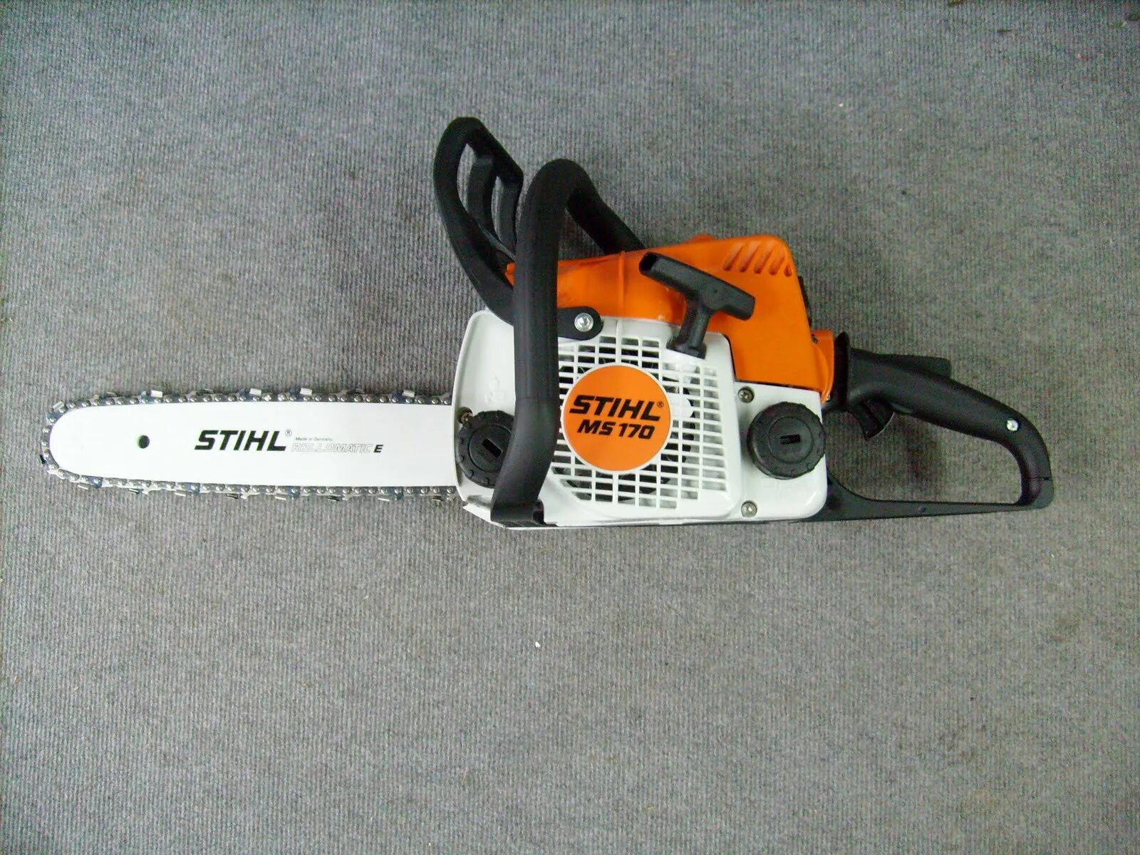 Ширина штиля. Бензопила штиль 11371411002. Я Stihl MS 180. Штиль сучкорез 190. Stihl MS 180 Старая модель.