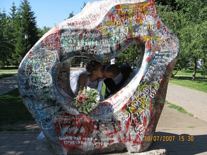 кумени по знакам зодиака. знак зодиака водолей женщина камни и талисманы. таблица камней драгоценные полудрагоценные поделочные. водолей камень талисман для женщины. знак дева камень талисман.