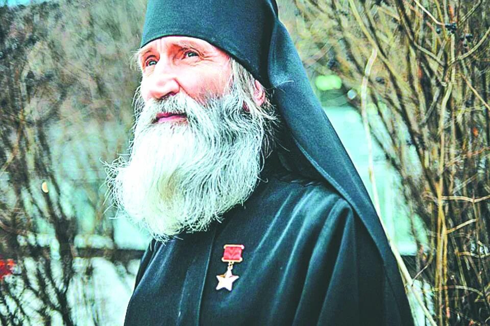 Архим кирилл павлов. Отец кирилл павлов. Схиархимандрит илий ноздрин. Архимандрит иеремия афон. Отец серафим.