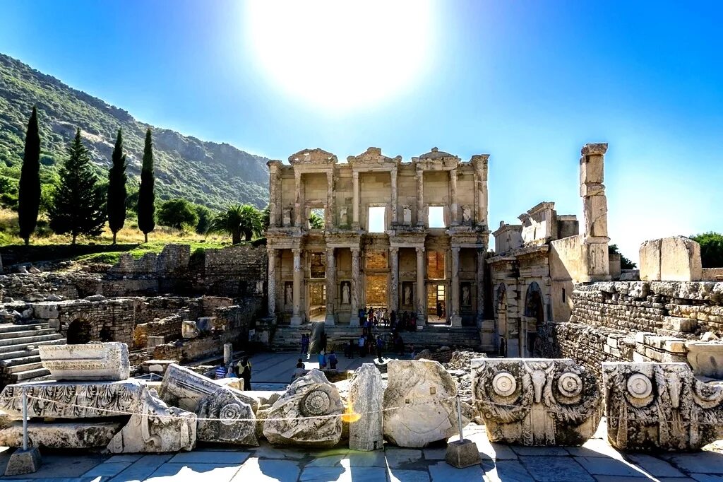 Милет акрополь. Школа древних городов. Милет город в древней греции. Монастырь наланда. Искусство ахеменидского ирана дворец персеполь.