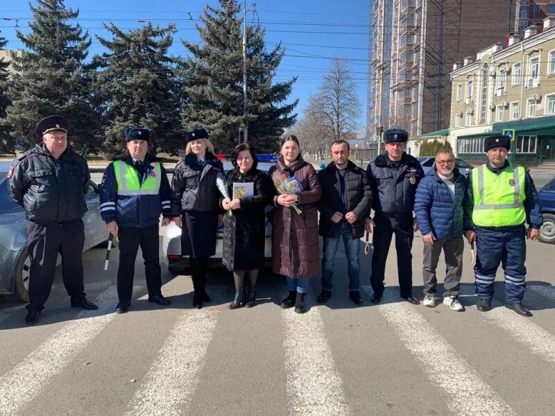 Погода в черкесске на март. Акция водитель дорога безопасность. КЧР, Черкесск, СТД. Автомобилист. Черкесск миграция МВД Черкесск миграция. Главный механик Саха в Черкесске.