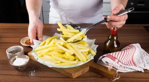 При жарки картошки когда солить