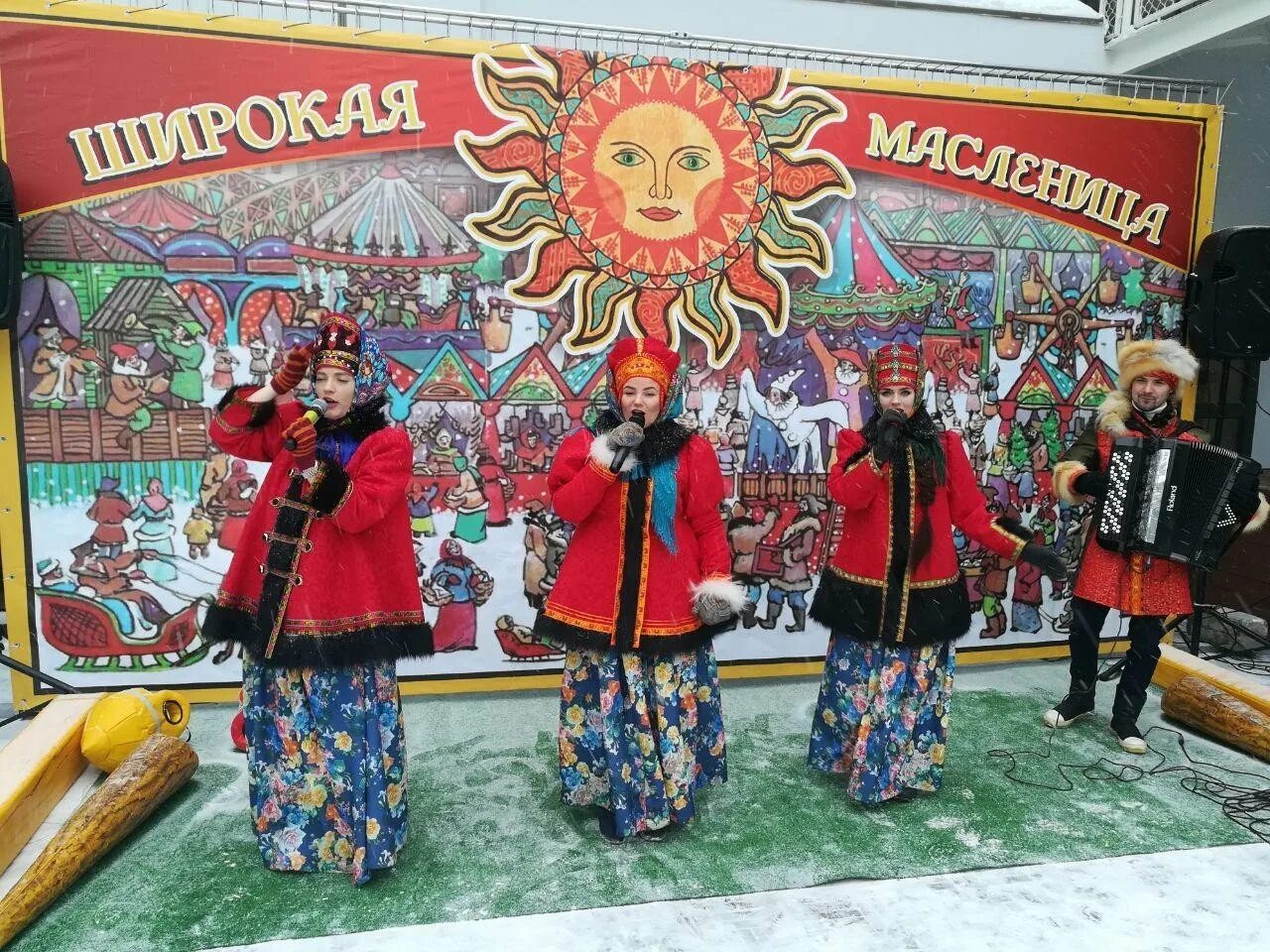 Народные праздники в нашем городе. Ярмарочные гуляния. масленица ярмарка. праздничные народные гулянья. народный праздник масленица.
