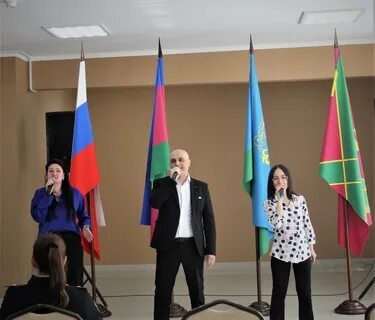 Служащие граждане