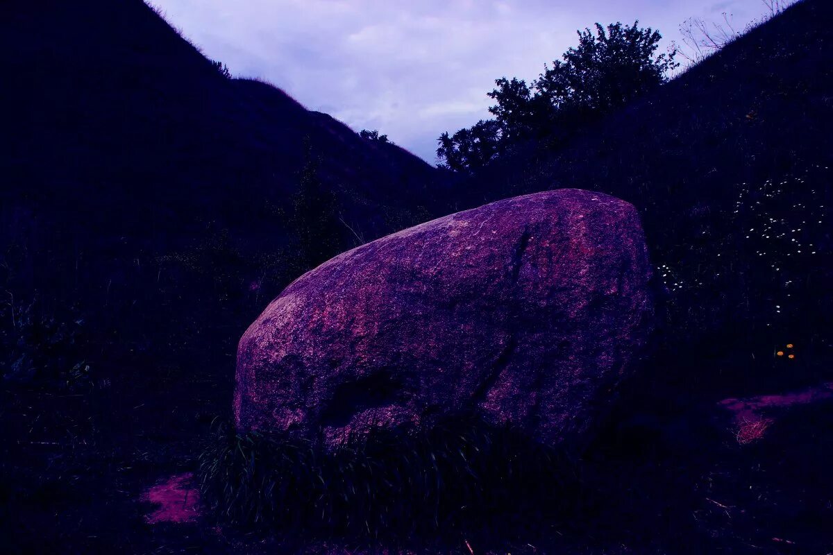 бел горюч камень алатырь. алатырь город. храм алатырь мужской монастырь. священный камень алатырь. бел горюч камень алатырь.