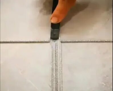 Затирать швы на кафеле написание