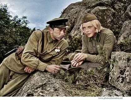 Режиссер а зори здесь