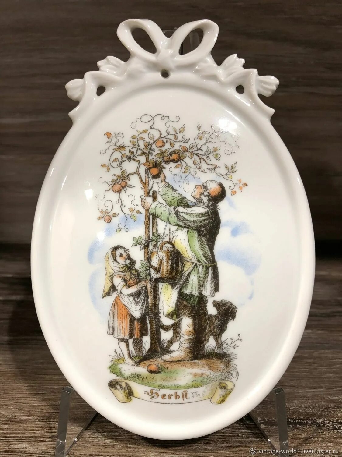 Панно настенное. Настенное панно из фарфора. Картины лены лиу тарелки живопись. Панно из холодного фарфора. Плакетка настенная фарфор.