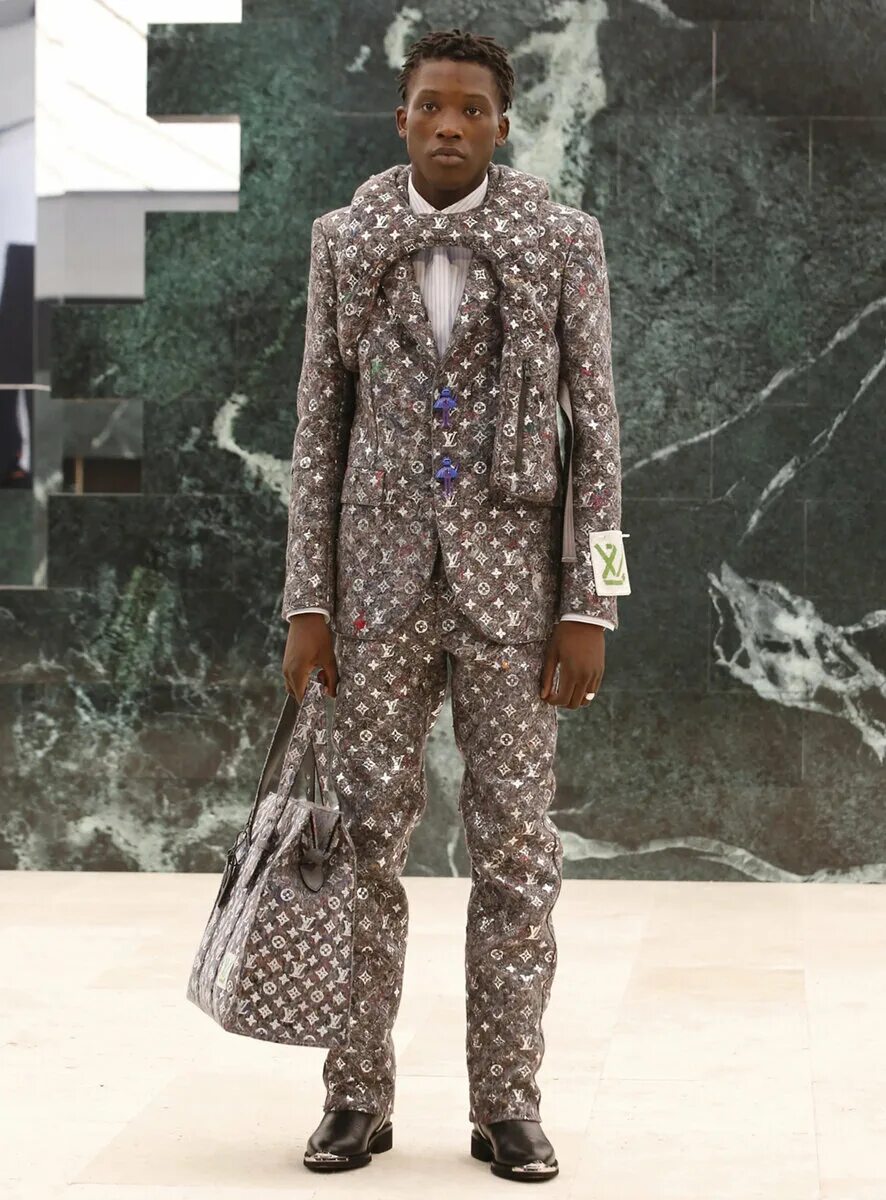 Показ louis vuitton. Новая коллекция луи виттон v. Louis vuitton 2019 показ. Луи виттон мужская коллекция 2021. Louis vuitton 2023 показ.