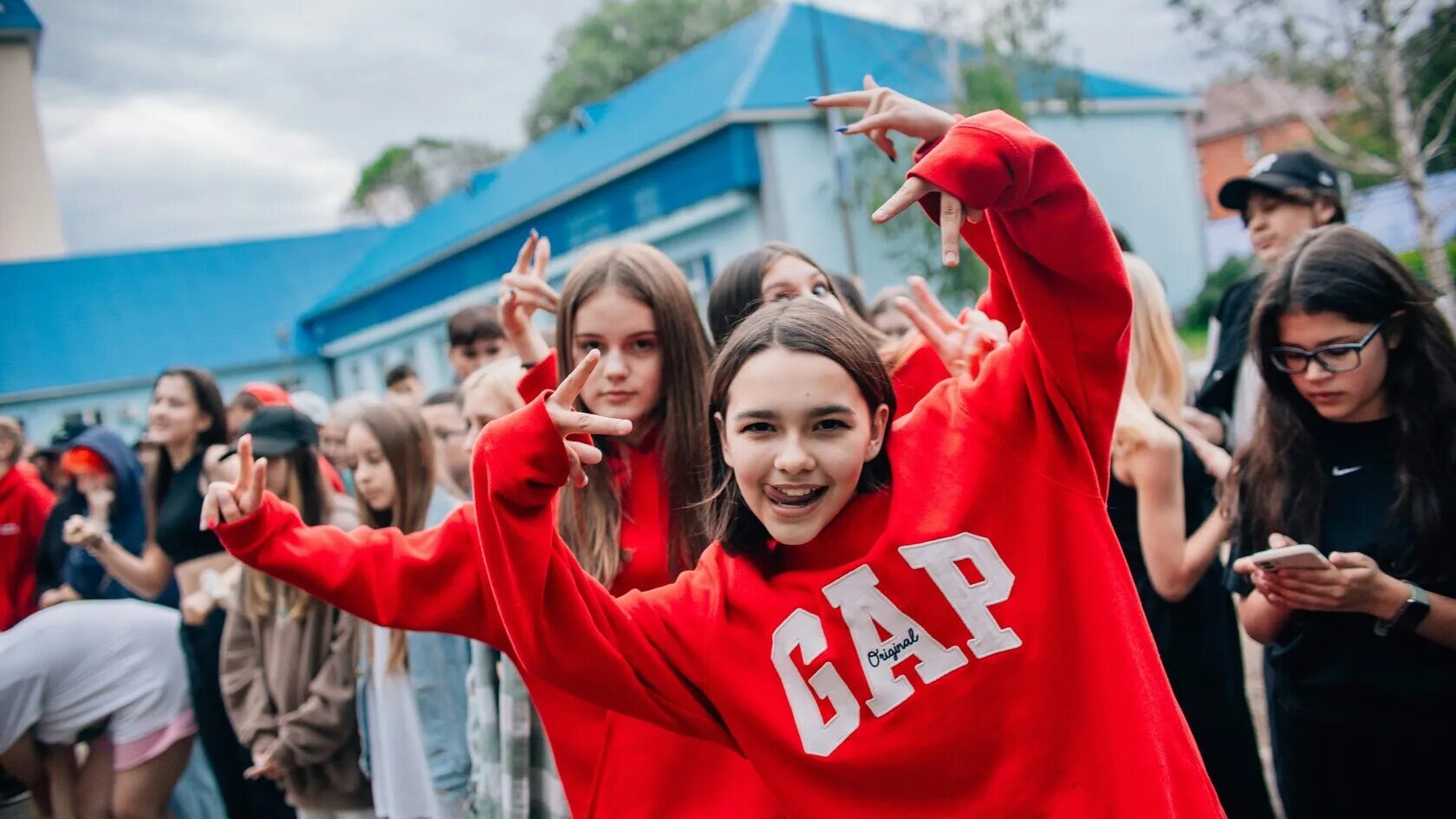 День молодежи оренбург. День молодежи нижний новгород. Молодёжный фестивальный городок. Фестивальная площадь евпатория. Фестивальный молодежный.