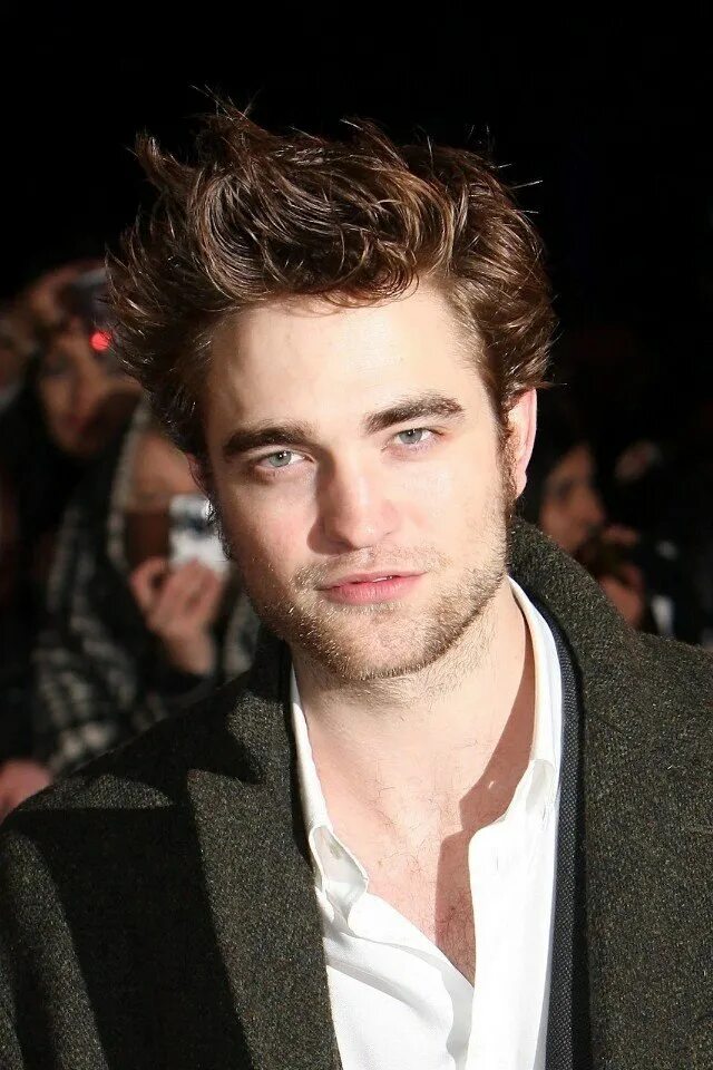 Самый красивый мужчина в мире. Роберт паттинсон. Роберт паттинсон 2022. Актер брэдли купер. Самый красивый человек.