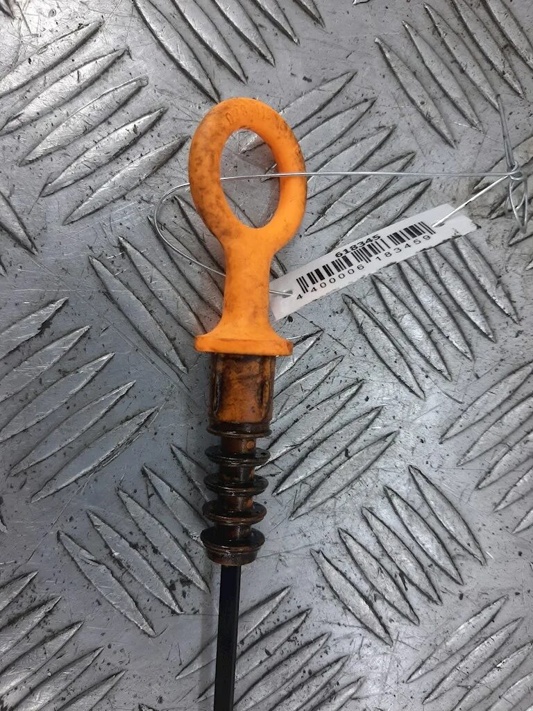 2 2006. Шкода масляный щуп. Щуп масляный @. Щуп масляный шкода фабия 1. Шкода масляный щуп.