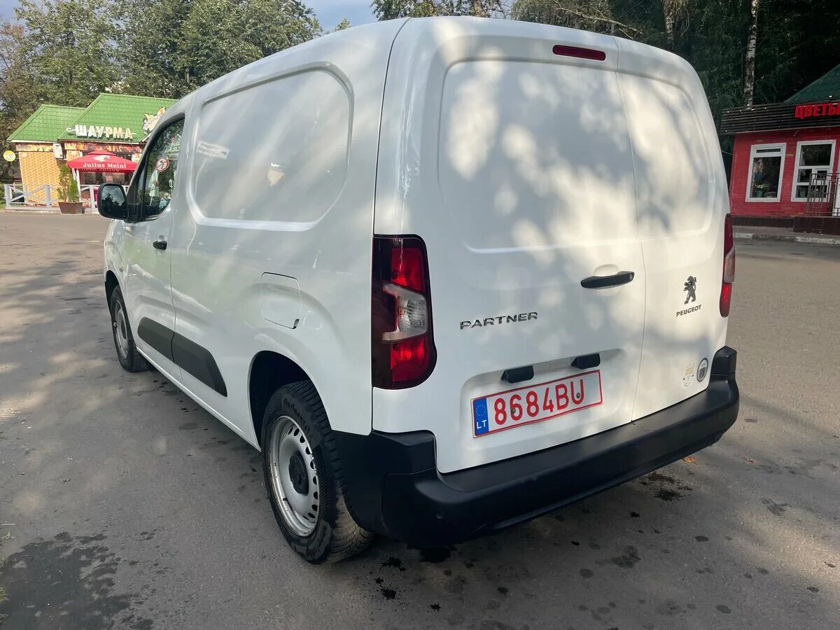 Partner 46. Peugeot partner 2014. Пежо партнёр 2010-2012 белый. Пежо партнер 2012 белый. Газонокосилка бензиновая партнер р40-450с.