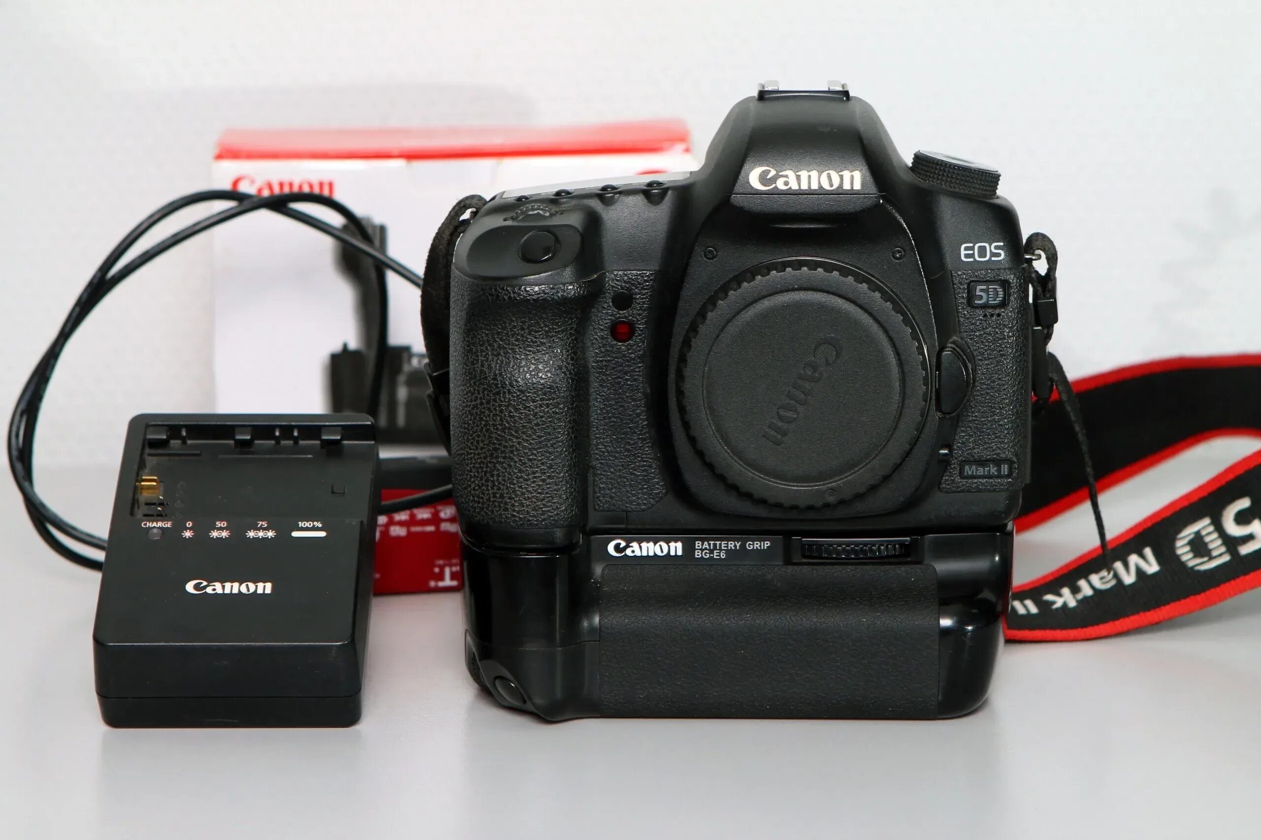 Canon mark ii отзывы. Canon 5d Mark 2. Canon 5d Mark II body. Canon 5d Mark 2 body.