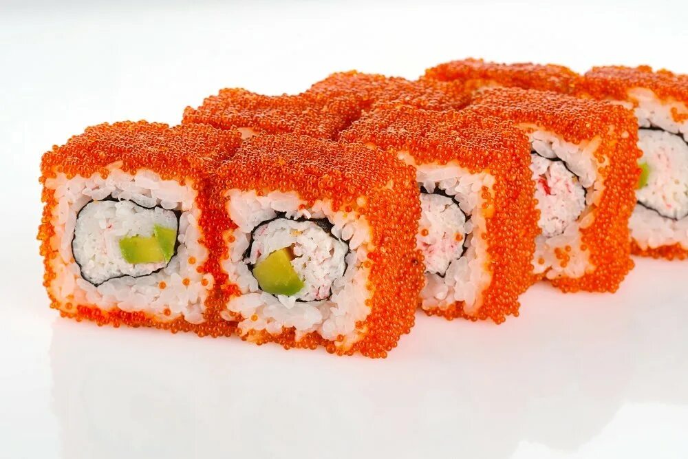 Калифорния роллы. California roll. Rolling california. Ролл калифорния с крабом. Калифорния краб ролл суши.