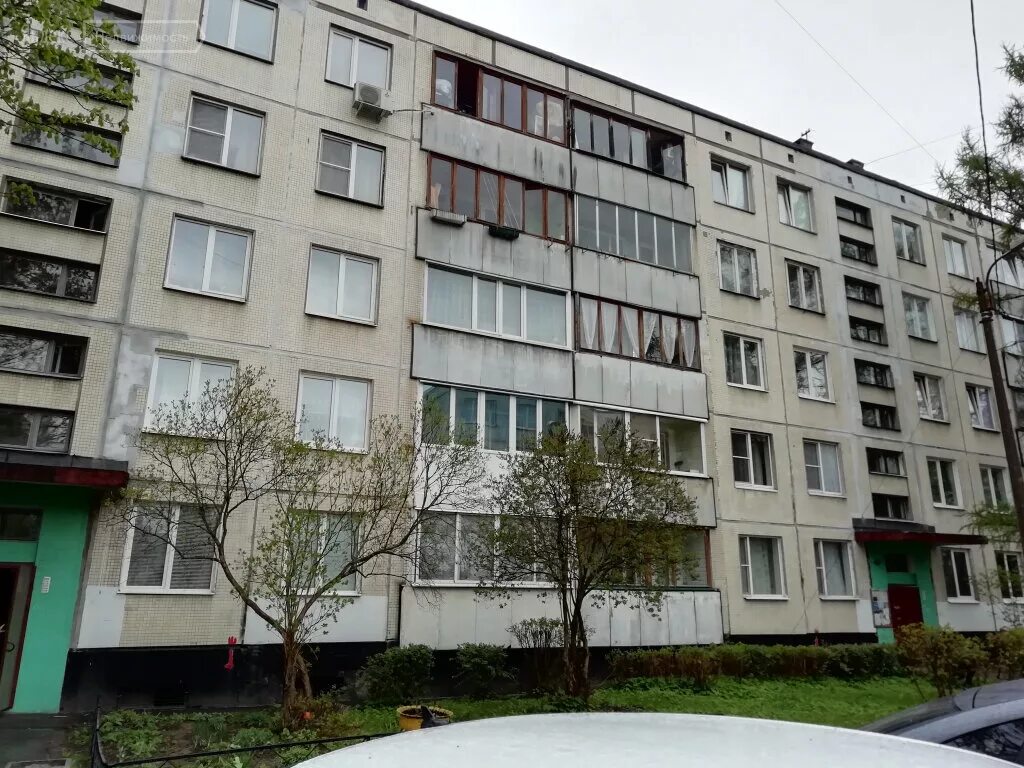 санкт-петербург, ул. добровольцев 10. ул. добровольцев 62 к 2. улица добровольцев.