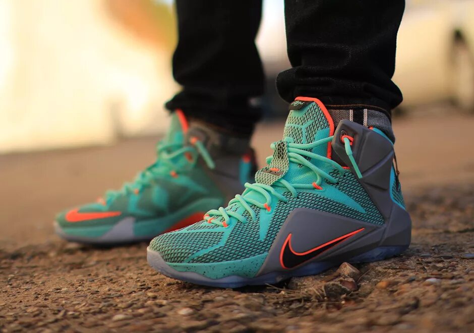 Найк 12. Nike LEBRON 12 NSRL. Nike LEBRON 12. Кроссовки найк Леброн 12. Nike LEBRON 12 бирюзовый.