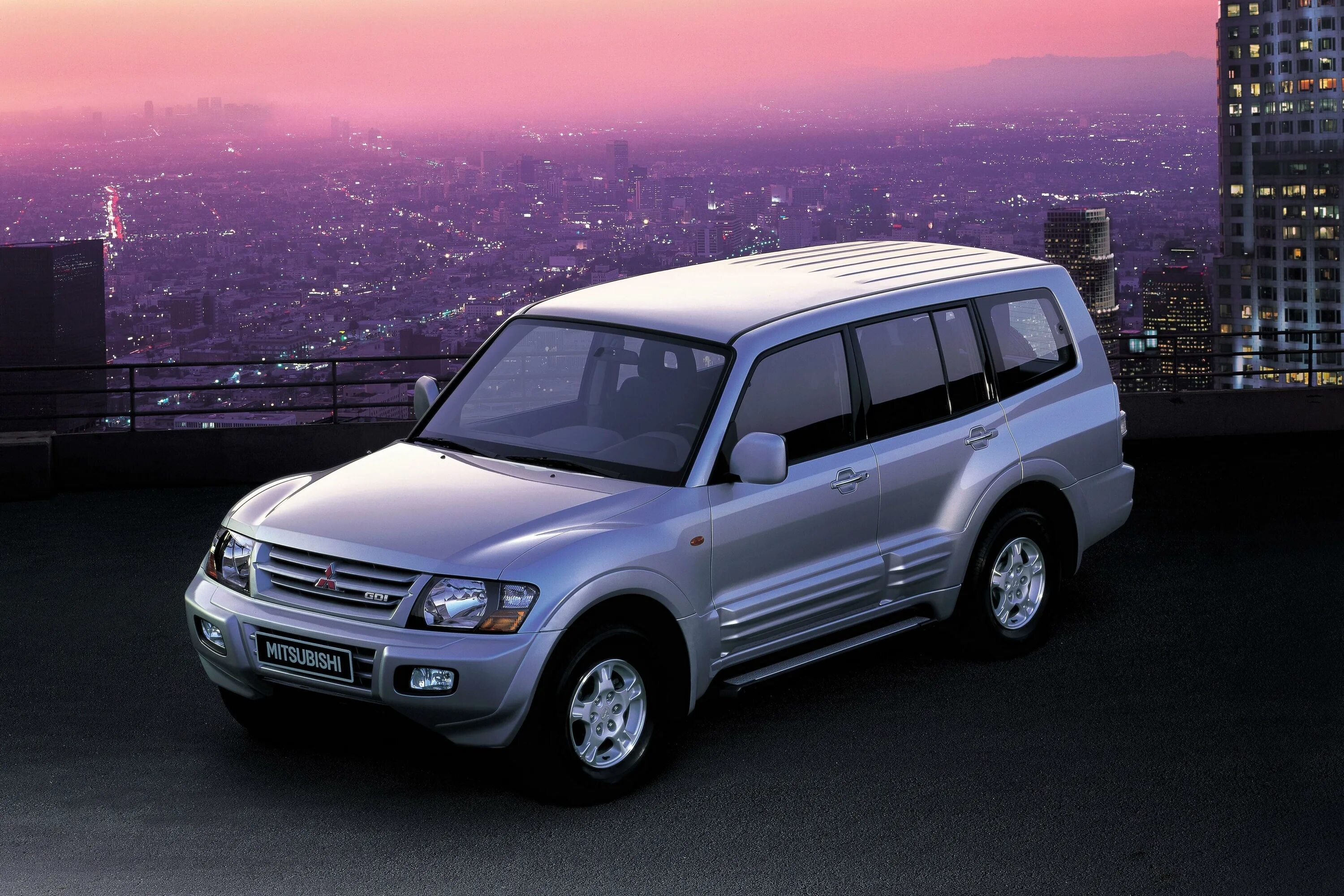 Mitsubishi pajero 3 поколение