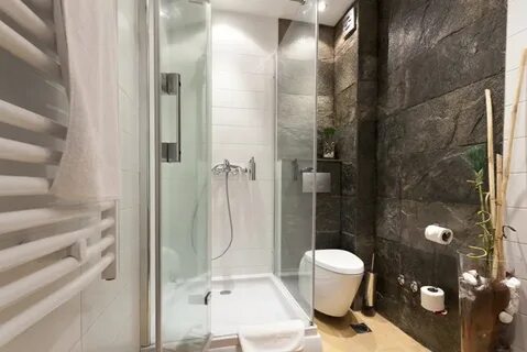 Современная ванная комната с душем