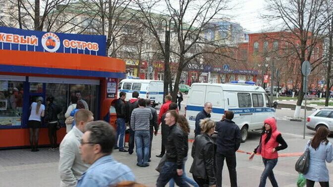 22 апреля 2013 года в белгороде. Стрельба в белгороде 2013 года помазун. Трагедия в белгороде помазун. 22 апреля 2013 белгород трагедия. 22 апреля 2013.