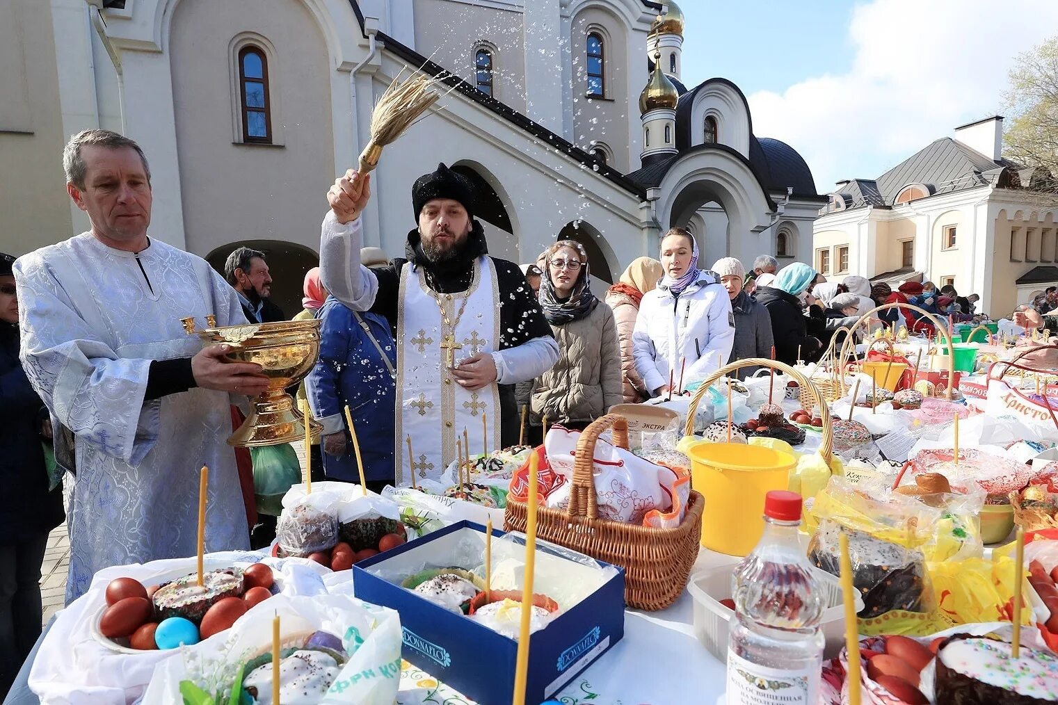 На пасху в церковь когда нужно идти
