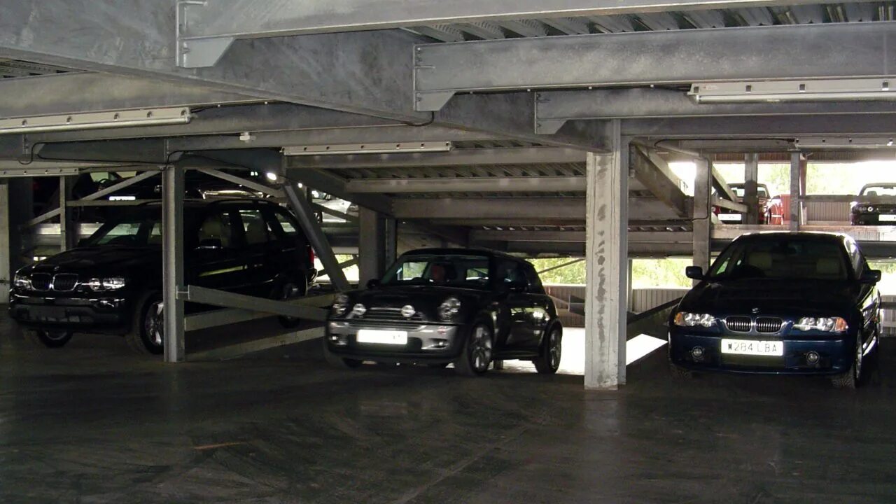 Фуд парковка. Фуд паркинг. Стрит car parking. Multi storey car parking Design. Постройка народного гаража Берзарина.