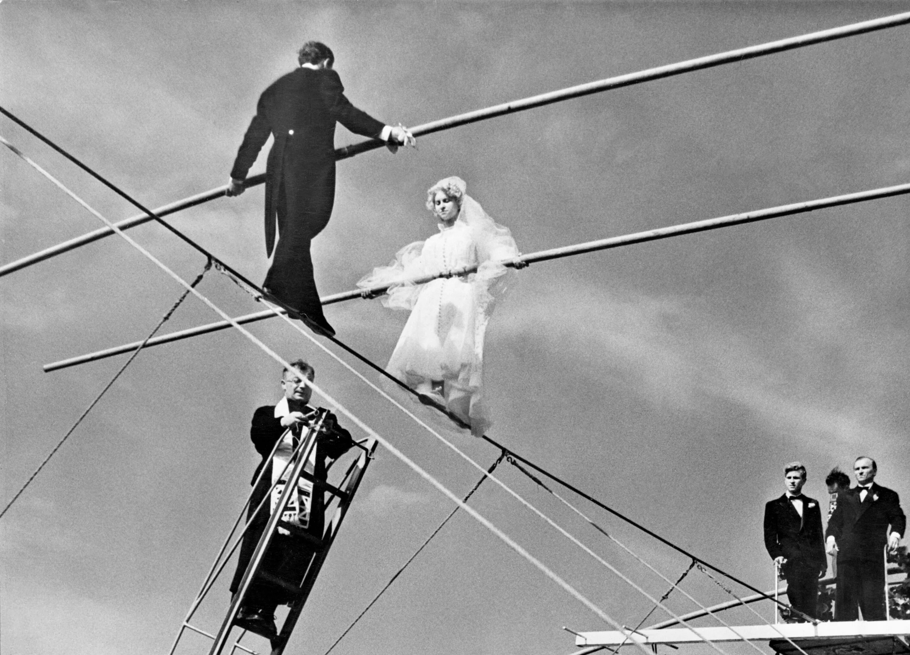 Обед в детском саду ссср. Первый съезд казахской сср. Колонный зал кремля. Бекмаханов. Ата бейит 1937.