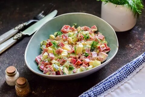 Колбаса с ананасами