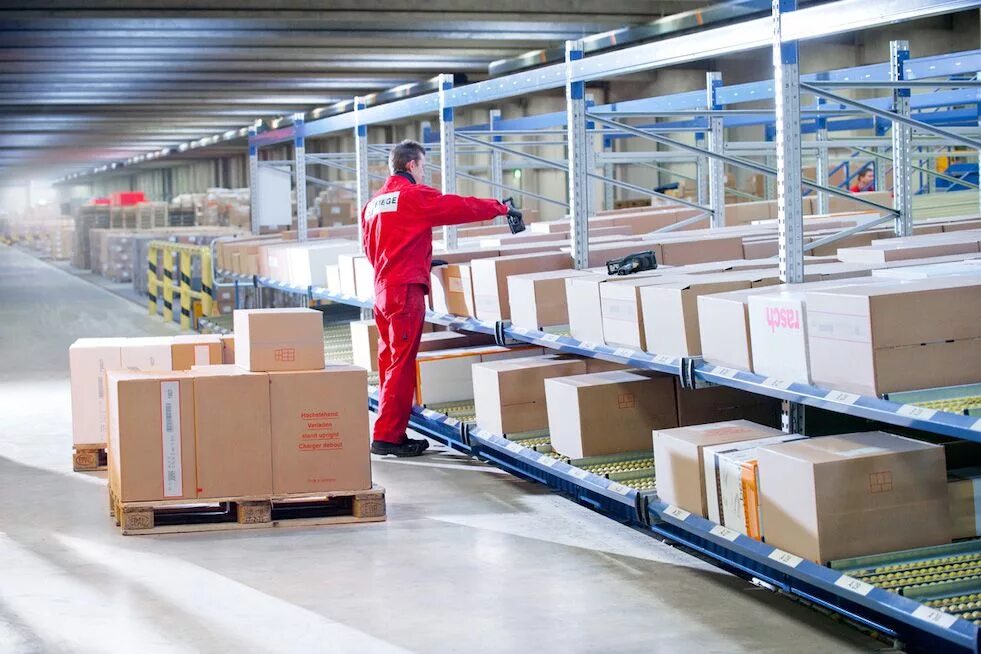 отгрузка товара на склад вайлдберриз. логистика склад. склад wb. склад wildberries. отгрузка со склада.