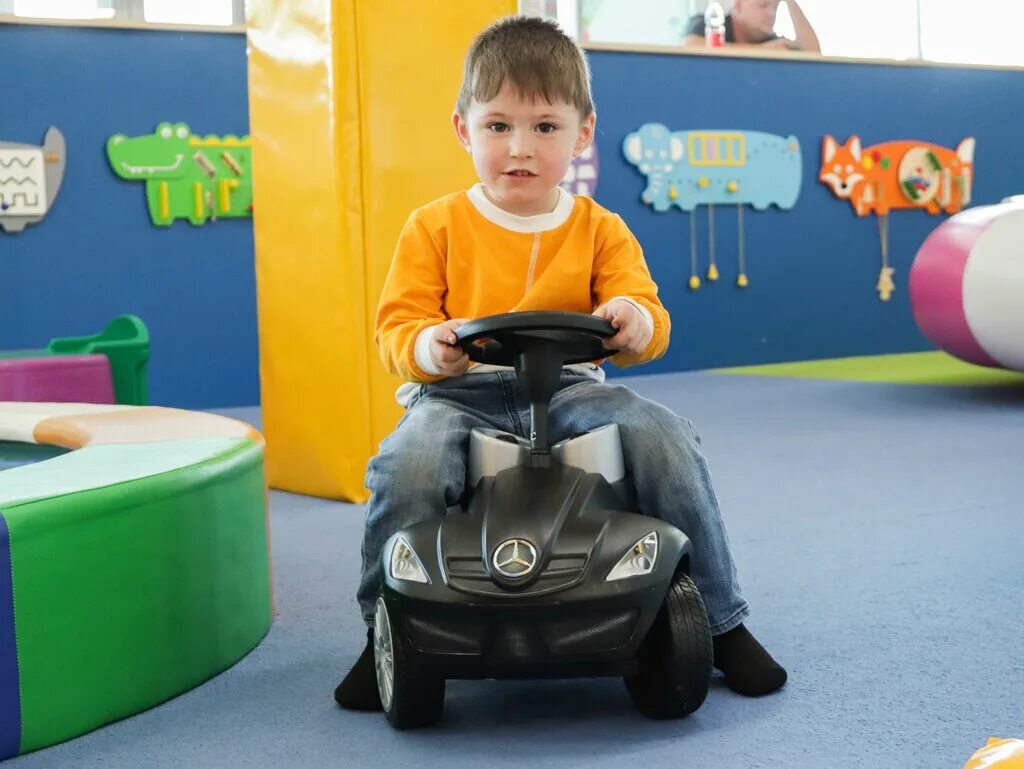 Детский развлекательный центр вулкан город шахты. Вулкан шахты детский центр. Детский центр вулкан парк оксана. Детский центр вулкан ростов. Ковбой парк детский игровой центр.