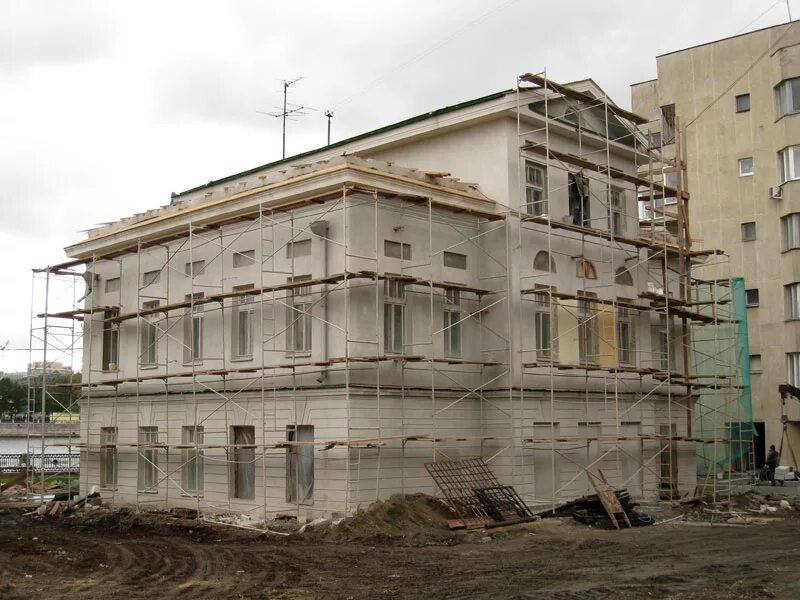 трудящаяся молодежь. набережная рабочей молодежи 1 екатеринбург. набережная рабочей молодежи 3 екатеринбург больница. екатеринбург, улица рабочей молодежи набережная, дом 1. рабочей молодежи 11 казань.