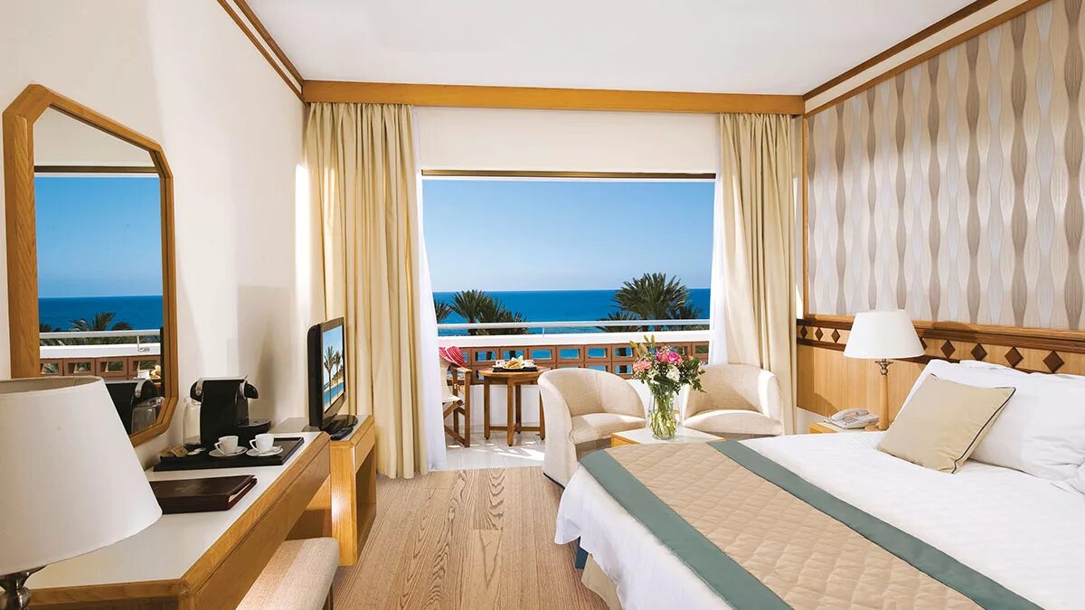 Jumeirah beach deluxe ocean balcony. Отель санни греция официальный сайт. Double room hotel. Beach hotel rooms. Lordos beach hotel & spa, larnaca cyprus.