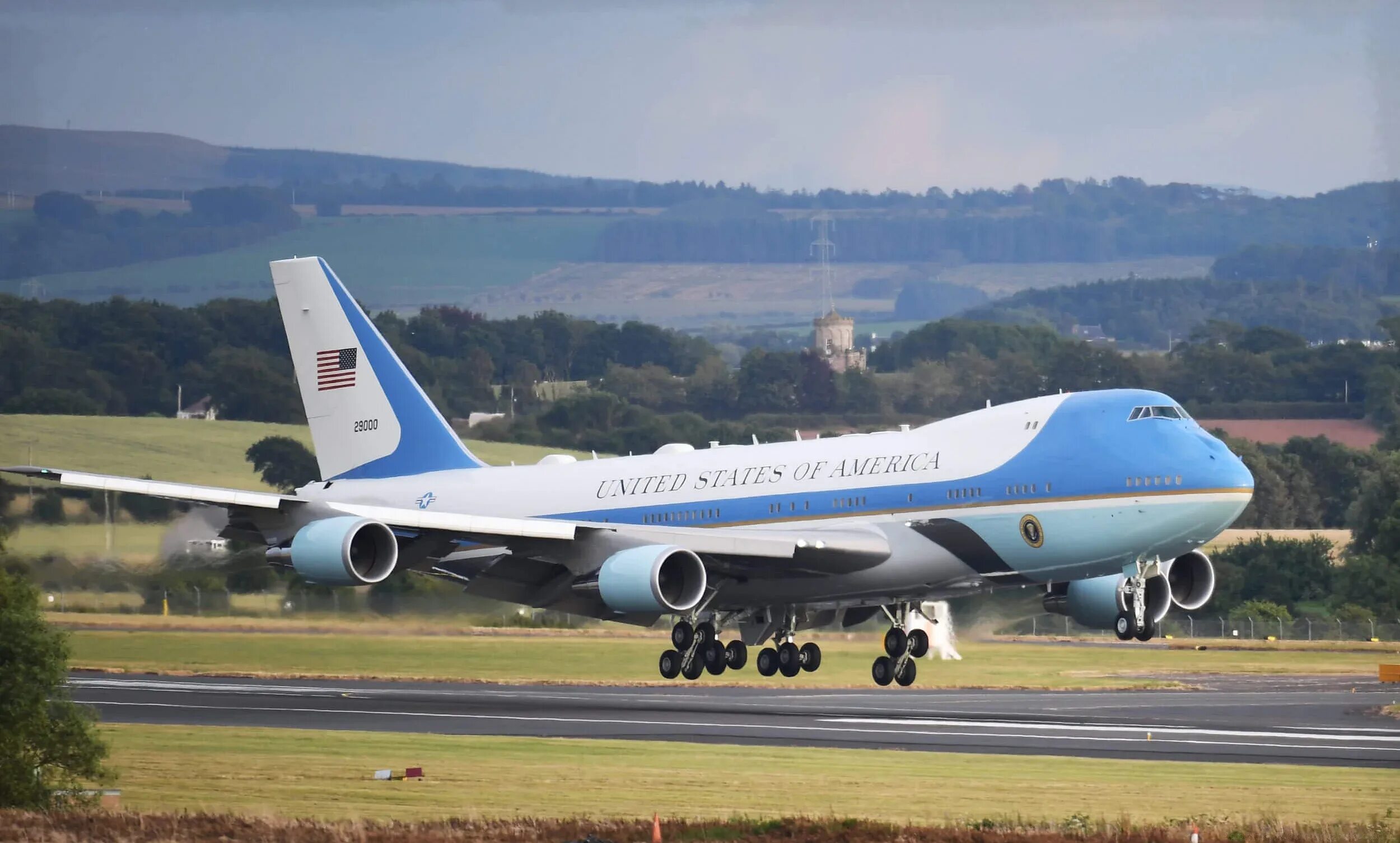 Самолеты первая часть. Boeing 747 Air Force one. Боинг 747 президента США. Air Force one Boeing 747-8. Самолет президента США Air Force one.