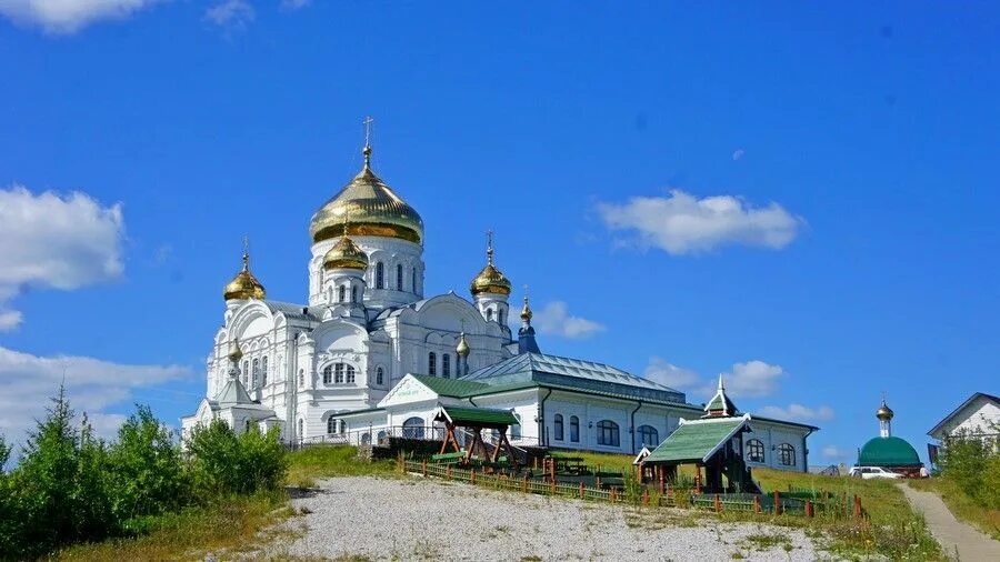 Белогорский монастырь Кунгурский район. Белогорье Пермский край монастырь. Уральский Афон Белогорский монастырь. Белогорский Николаевский монастырь.