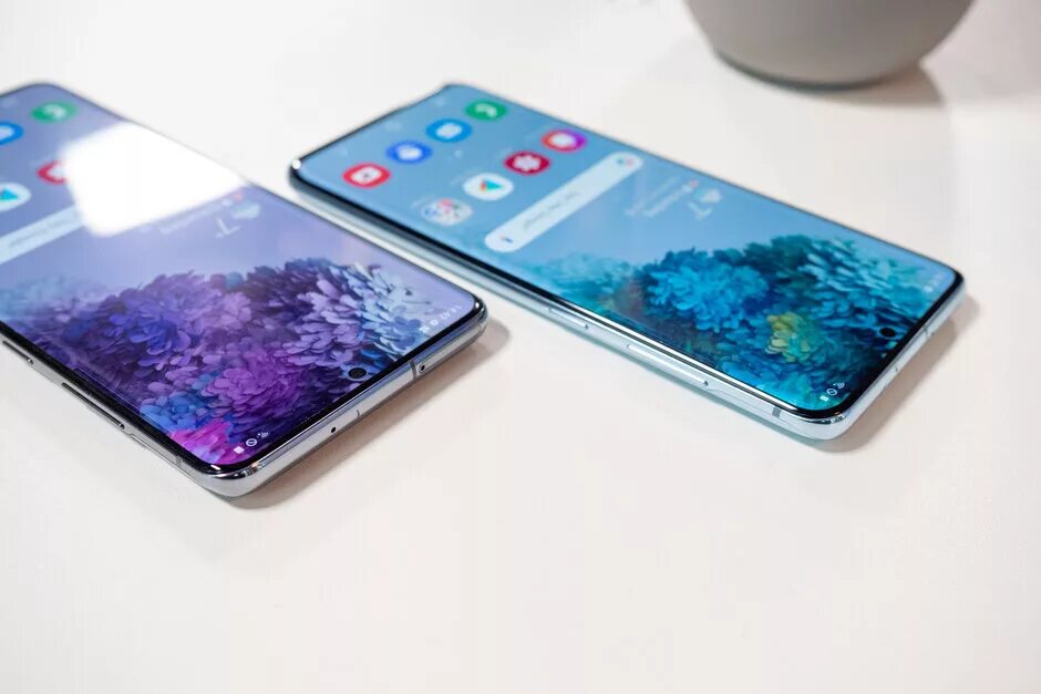 S 20 plus. Samsung s20 plus. samsung galaxy s20. samsung galaxy s20 light blue. samsung galaxy s20 and s20 plus.