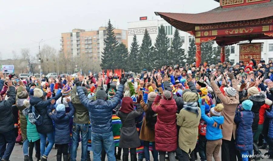 Республика тыва центр азии обелиск. Кпрф тыва. Новости центразии. Центр азии. Липецк уизо начальник.