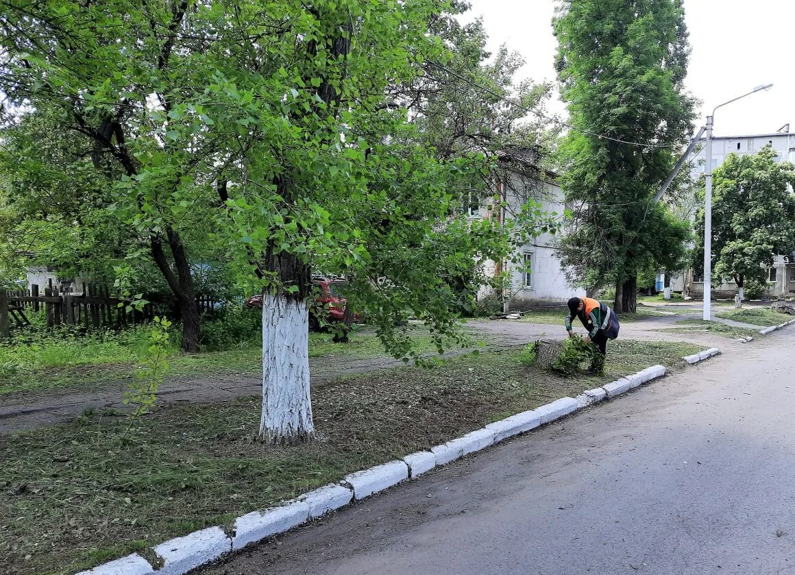 Сайт шахтерска. Памятники г шахтерска днр. Шахтёрск (город). Сайт шахтерска. Шахтёрск донецкая область.