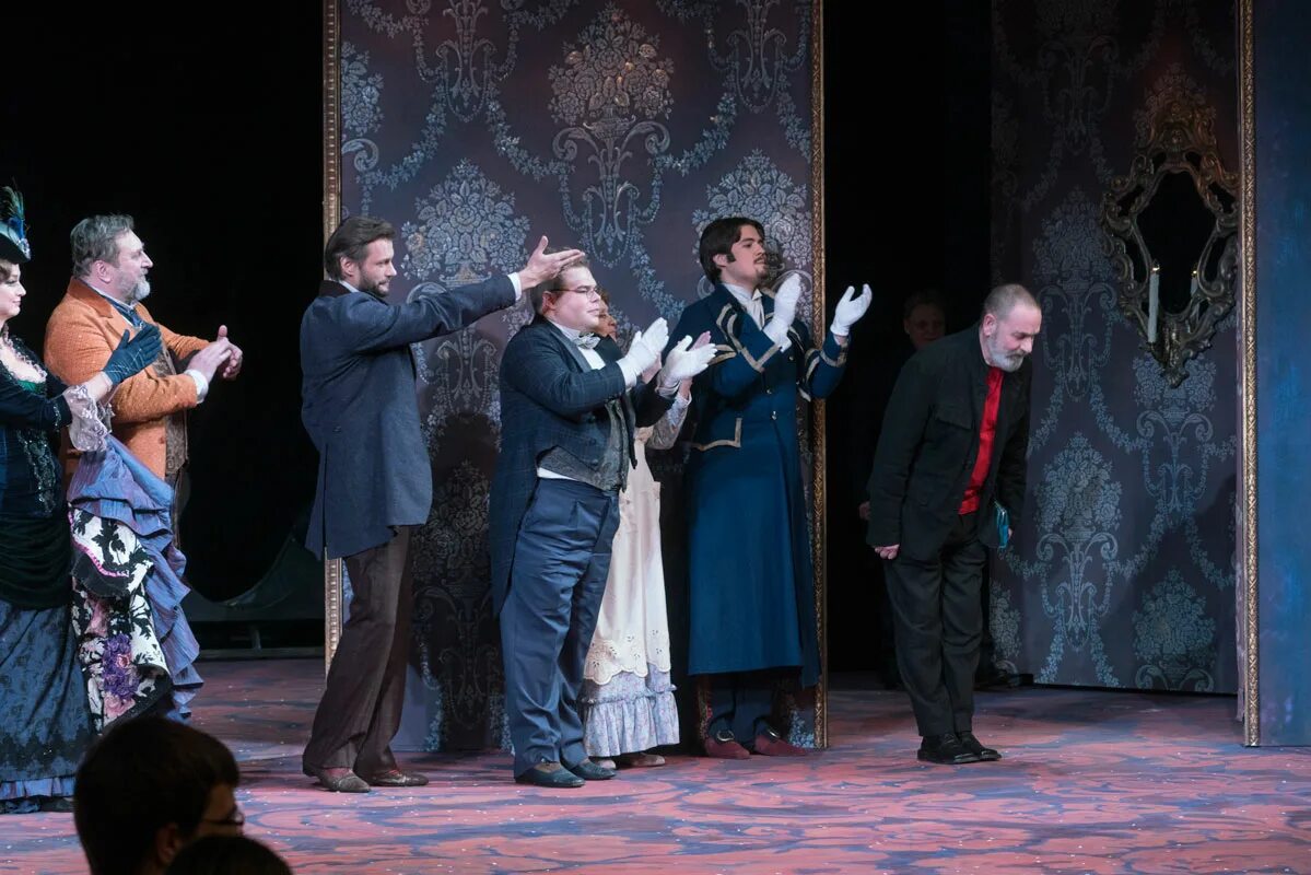 красавец мужчина спектакль малого театра. спектакль на ордынке красивый мужчина в мире. красавец мужчина малый театр. малый театр на ордынке спектакли. малый театр на ордынке спектакли.