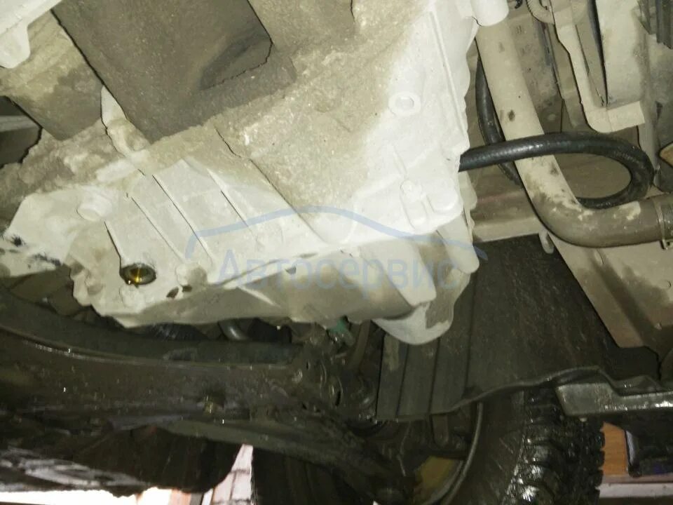 Ниссан тиида 2010 щуп на коробку акпп. Замена масла в коробке ниссан ноут. Вариатор ниссан ноут. Заливная пробка акпп ниссан ноут. Акпп ниссан ноте 1.