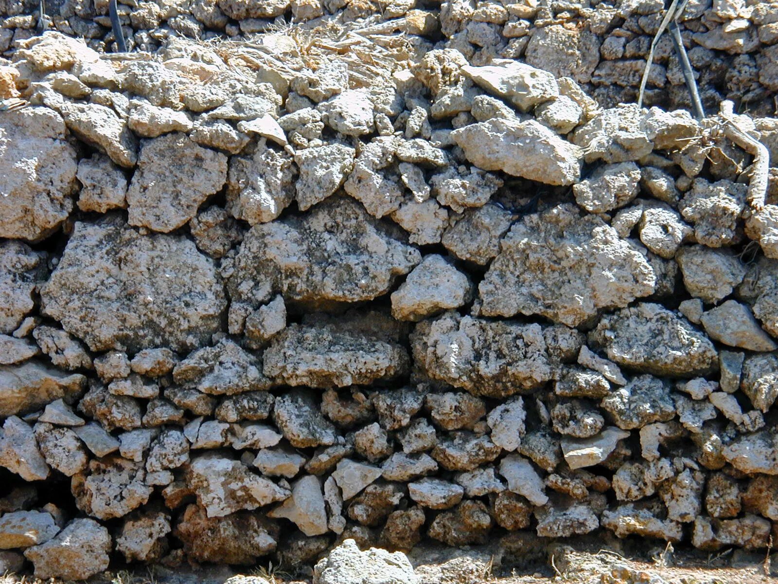 6060807-rubble. Rubble tl. обломки дома текстура. Rubble перевод. Concrete piles.