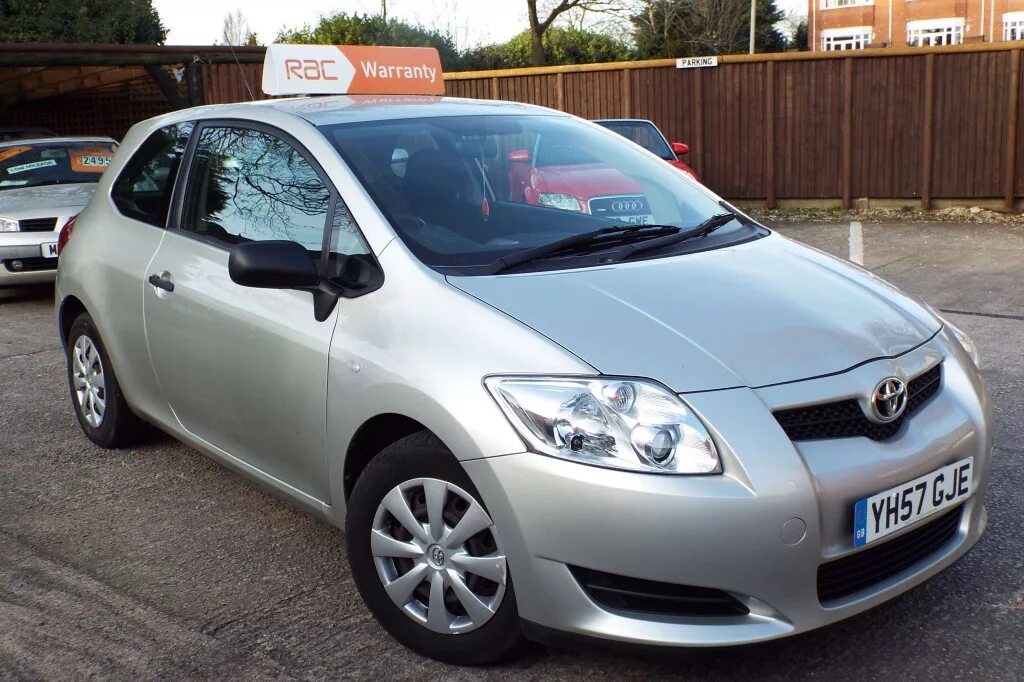 Тойота аурис 2008 голубой. Тойота аурис гибрид. Тойота аурис 3 двери. Toyota auris 1. Тойота аурис 3.