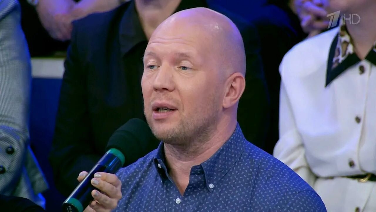 Ведущее время покажет кузичев. Анатолий кузичев. ведущий анатолий кузичев. первый канал ведущий анатолий кузичев. анатолий кузичев с женой.