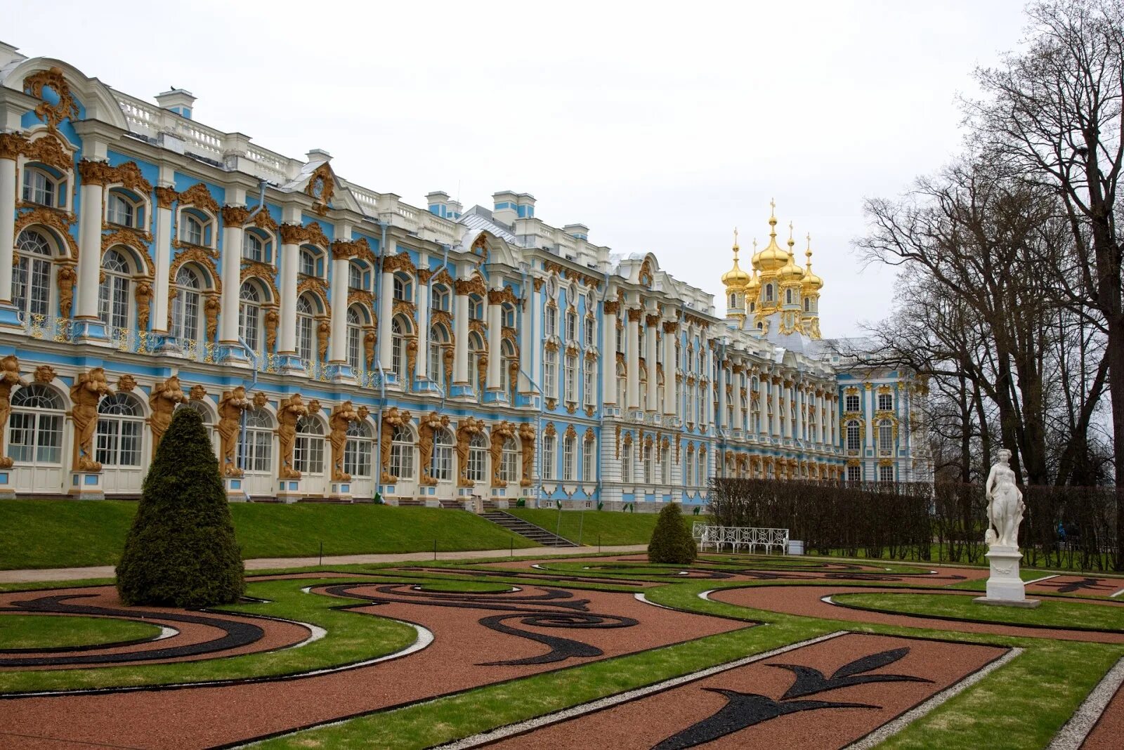 Екатерининский дворец садовая ул 7 пушкин фото. Царское село Санкт-Петербург Екатерининский дворец. Город Пушкин Екатерининский дворец. Екатерининский дворец в Царском селе. Город Пушкин Царское село.