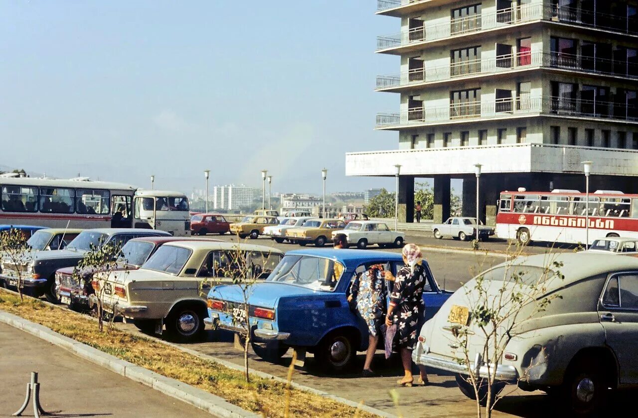 Советский грузин. Тбилиси 70-х. Тбилиси 1977. Грузия 80-е. 70-Е. Тбилиси.