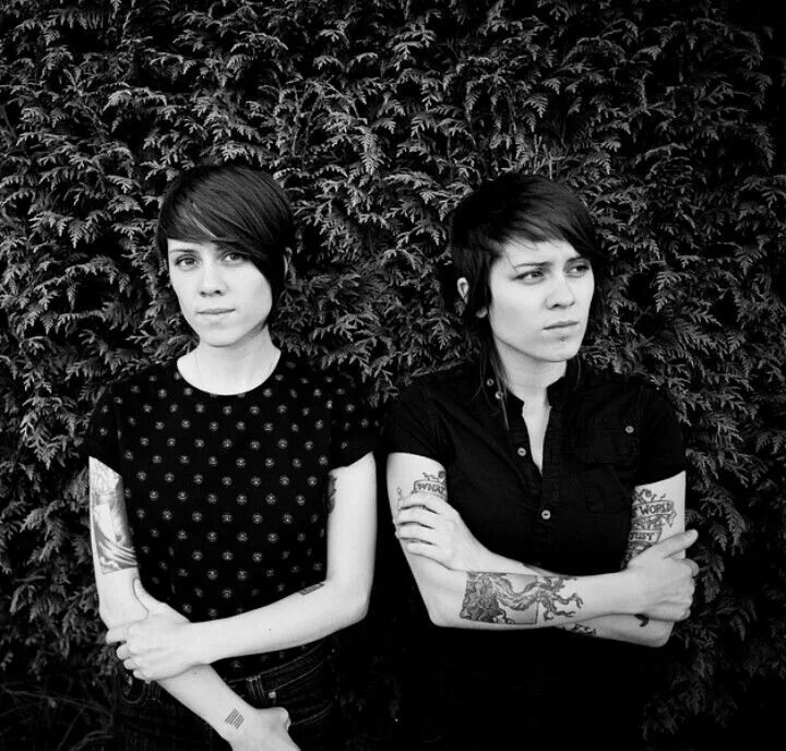 Sarah and i at home. Tegan and sara. группа tegan and sara. теган уайт. обложка альбома tegan and sara - i was a fool.