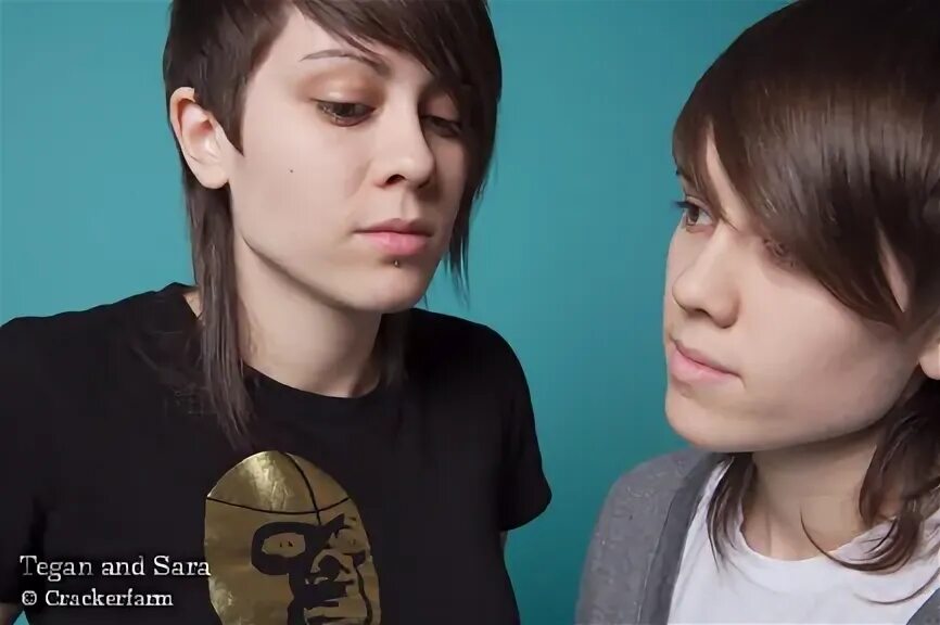 Him sarah and. Tegan and Sara 2022. Tegan and Sara young. Tegan 2005. Tegan 2004.