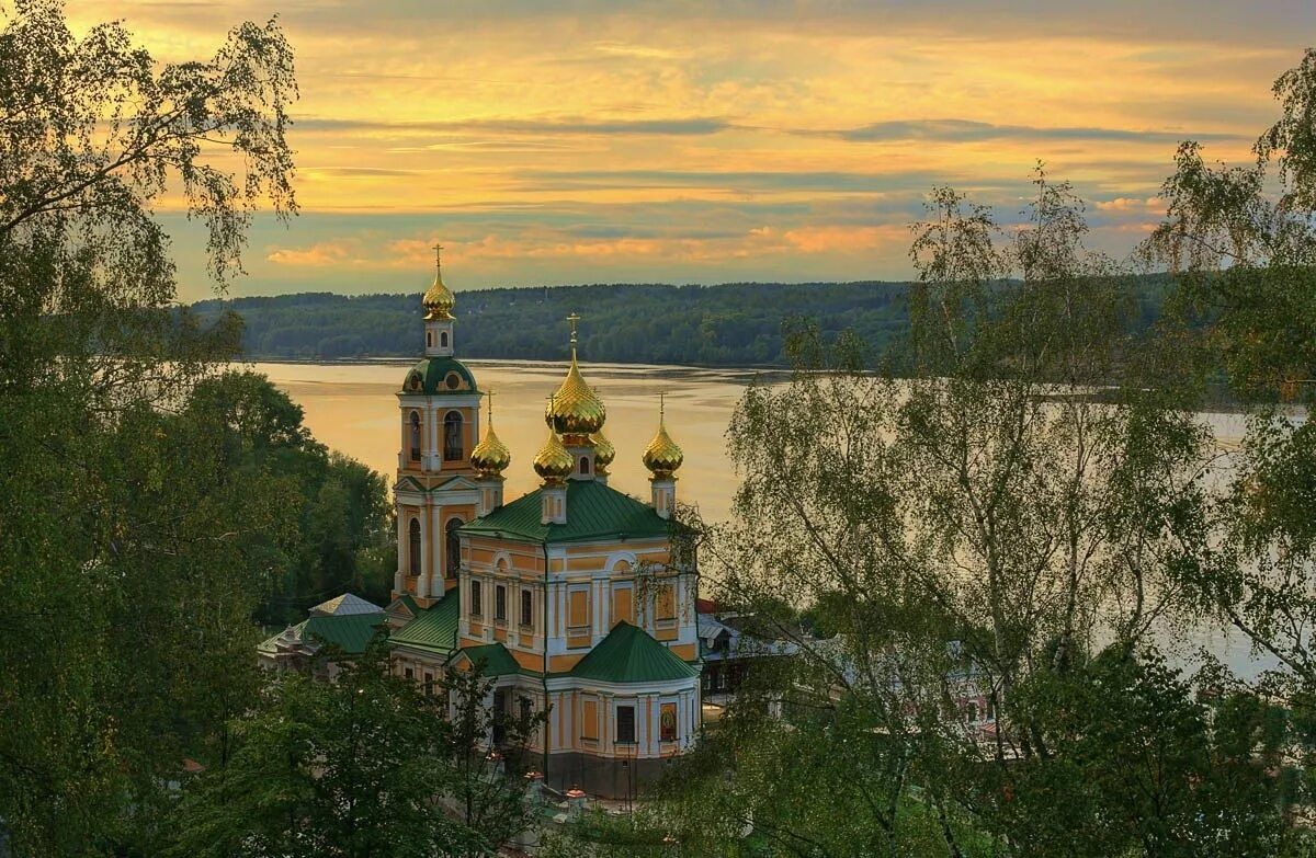 Варваринская Церковь (плёс). Плес Жемчужина Волги. Город Плес Ивановской области. Плёс на Волге город.