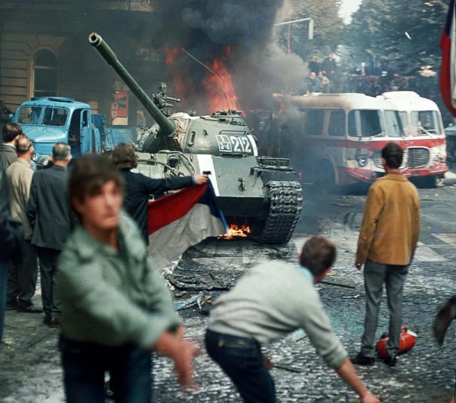 Овд в чехословакию. Вторжение в чехословакию 1968. советские войска в праге чехословакия 1968. операция дунай 1968. пражская весна 1968.