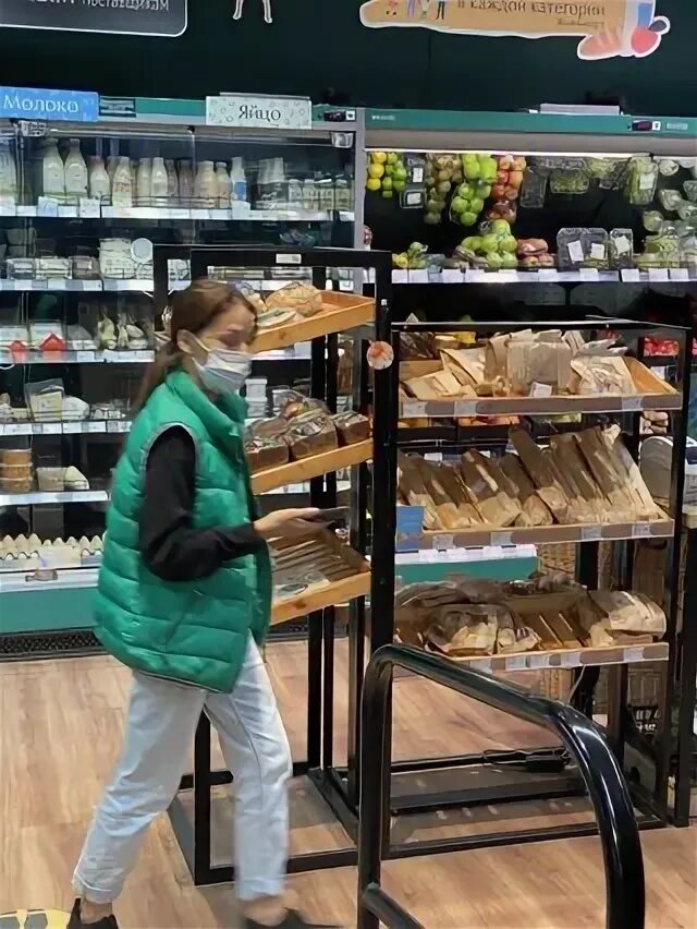 Жизнь март напитки. Жизнь март магазин. жизнь март екатеринбург магазин. дегустация жизнь март.