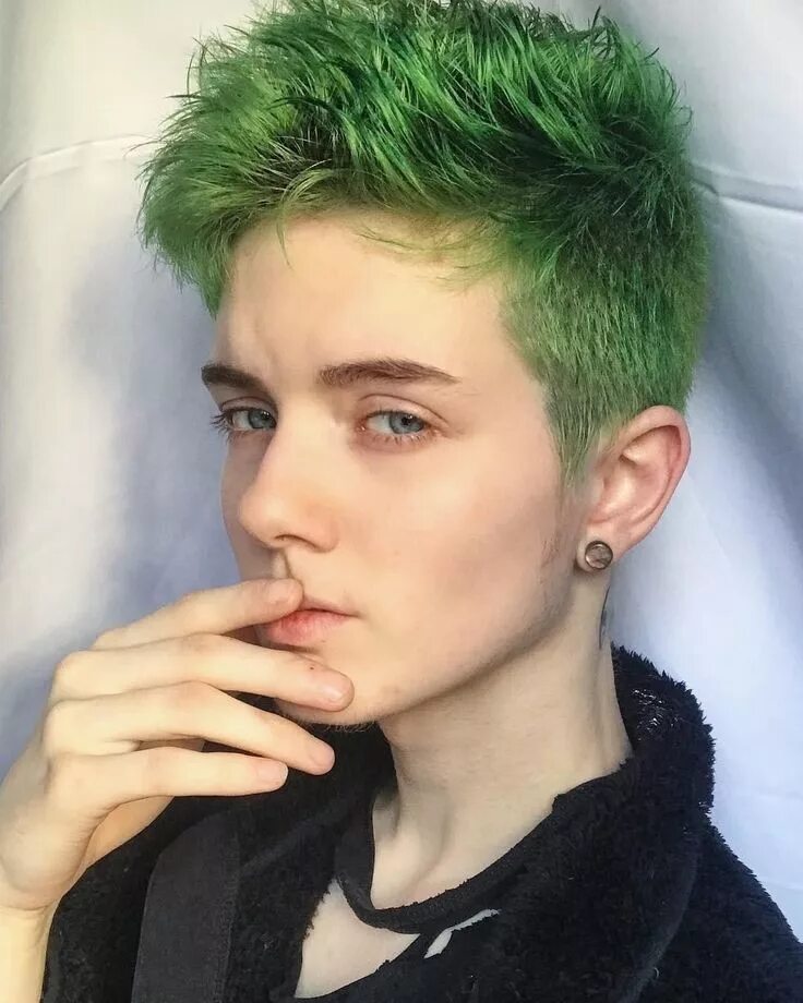 burnt toast Dark green hair, Green hair men, Green hair colors